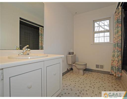 12 Warne Road Old Bridge, NJ 07747 - Photo 10 of 11 Gallery Image 10