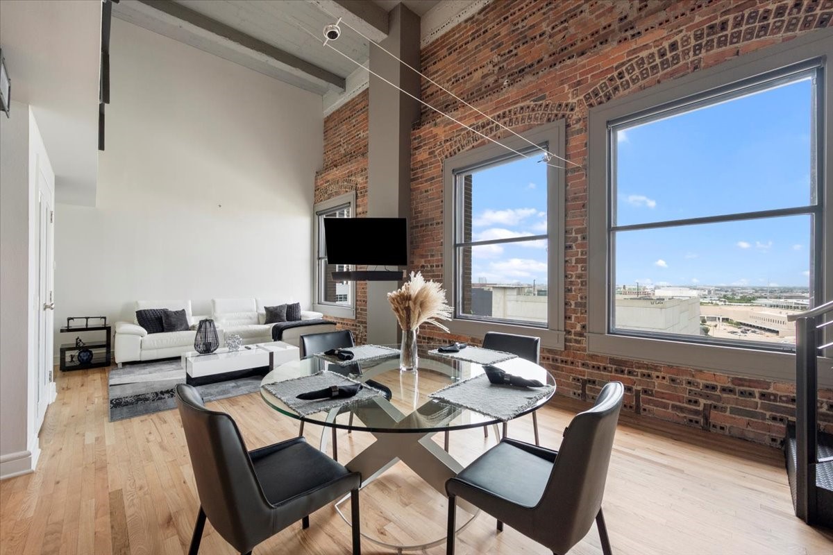 915 Franklin Street, Unit 9G Houston, TX 77002 - Photo 8 of 33