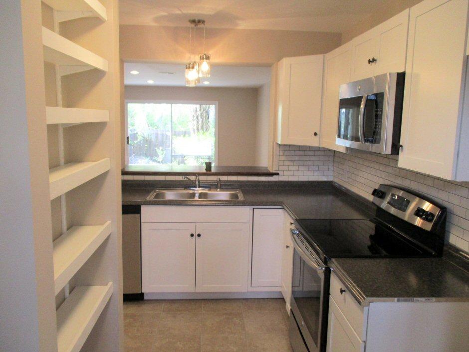 1530 Fort Johnson Road, Unit C1 Charleston, SC 29412 - Photo 4 of 10 1530 Fort Johnson Rd