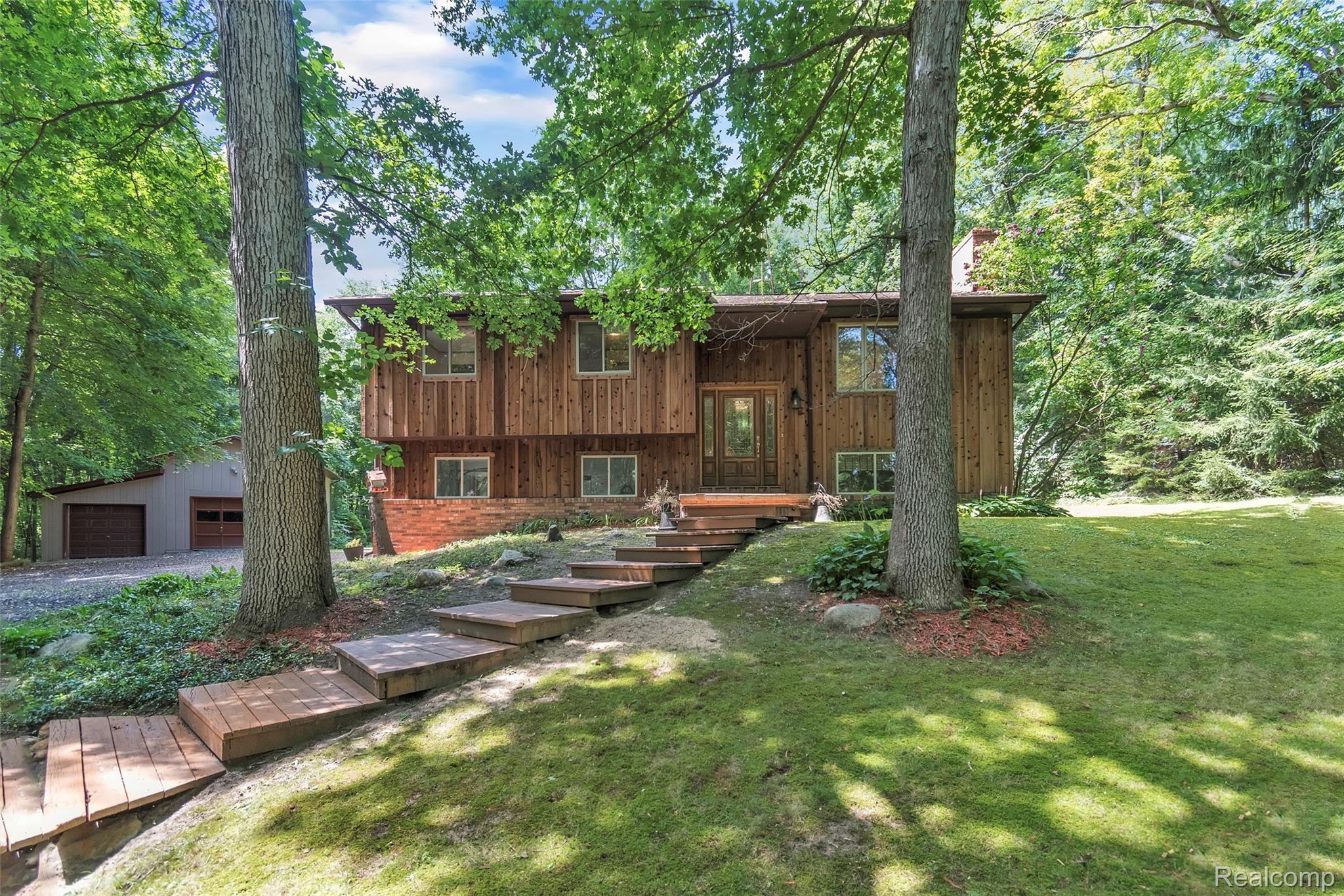 5112 Bradley Road Gregory, MI 48137 - Photo 3 of 47 5112-Bradley-Rd-Gregory-MI-windowstill-35.jpg