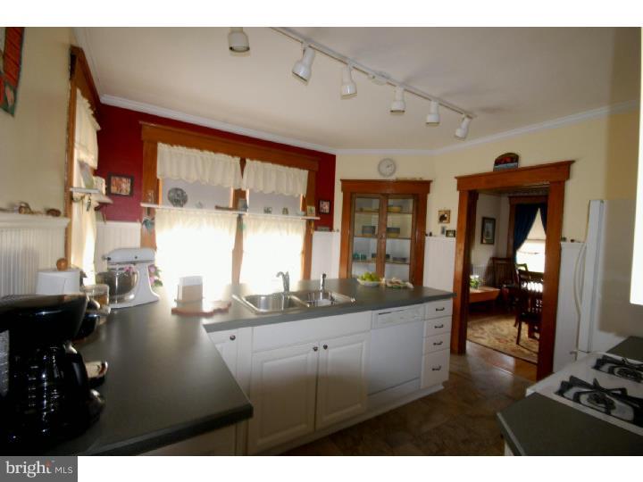 1570 Pennington Road Ewing, NJ 08618 - Photo 10 of 25