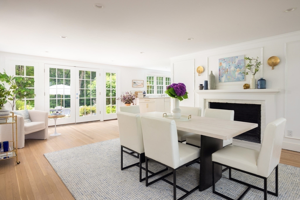 140 Cherry Brook Road Weston, MA 02493 - Photo 11 of 36