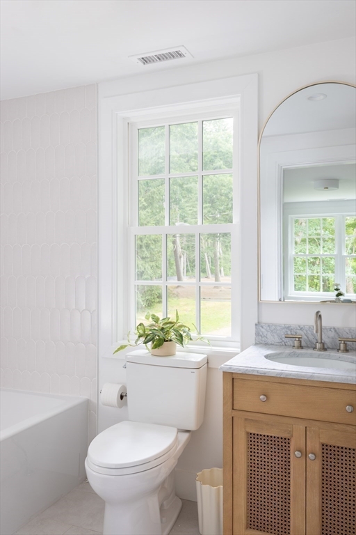 140 Cherry Brook Road Weston, MA 02493 - Photo 22 of 36