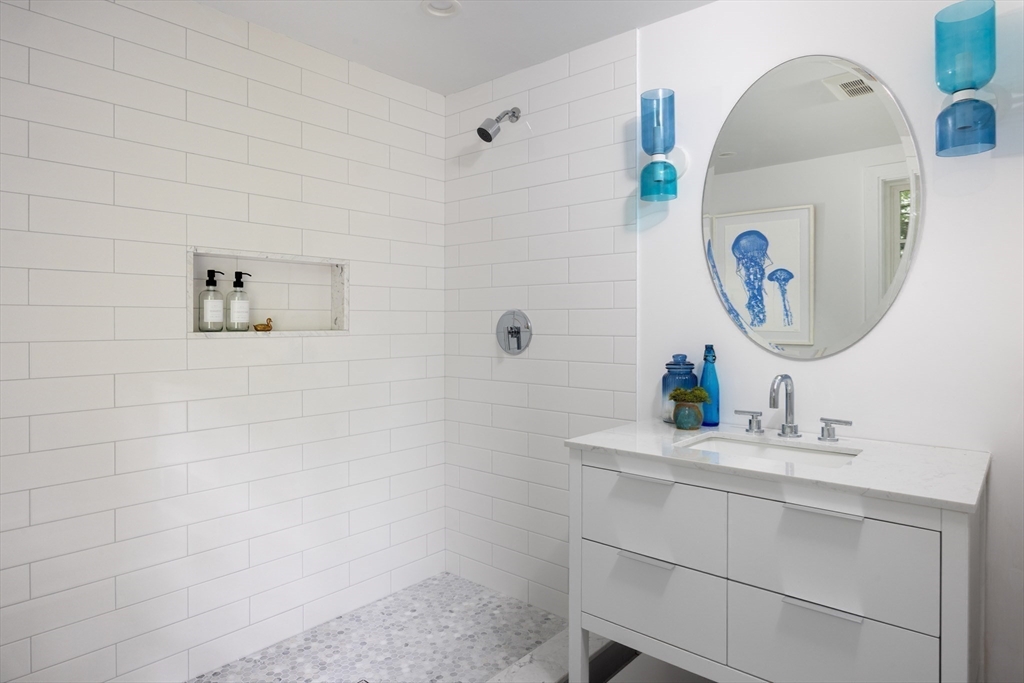 140 Cherry Brook Road Weston, MA 02493 - Photo 25 of 36