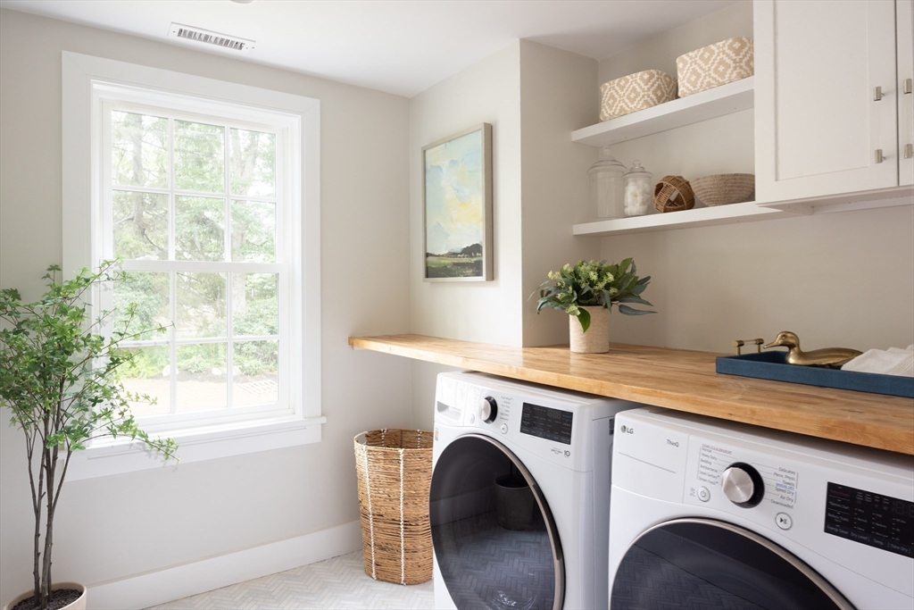 140 Cherry Brook Road Weston, MA 02493 - Photo 29 of 36