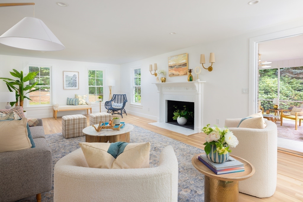 140 Cherry Brook Road Weston, MA 02493 - Photo 5 of 36