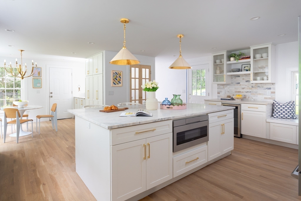 140 Cherry Brook Road Weston, MA 02493 - Photo 8 of 36