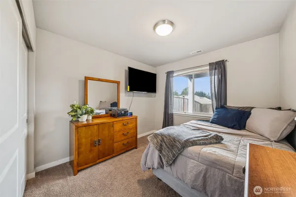 $744,999 | 10707 130th Street East, Puyallup, WA 98374