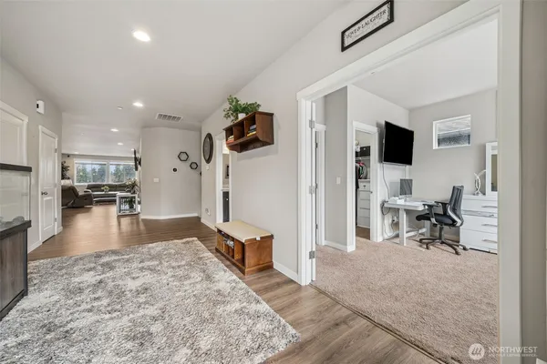 $744,999 | 10707 130th Street East, Puyallup, WA 98374