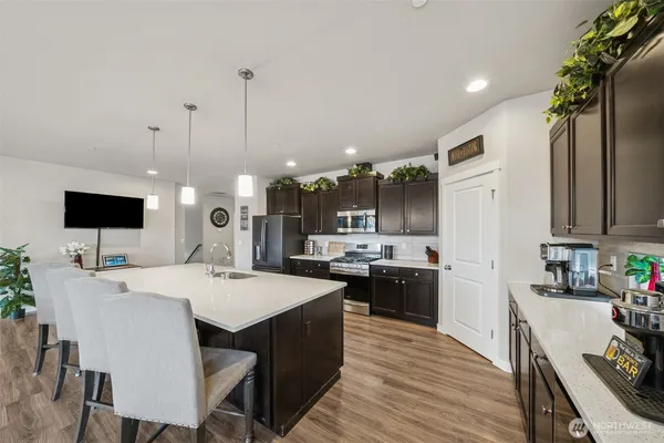 $744,999 | 10707 130th Street East, Puyallup, WA 98374
