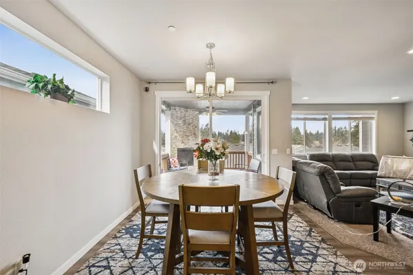 $744,999 | 10707 130th Street East, Puyallup, WA 98374
