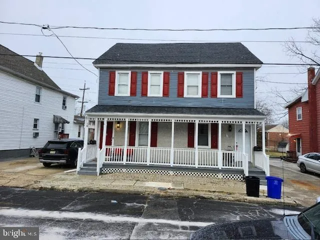 $2,250 | 84 Carpenter Street, Woodbury, NJ 08096
