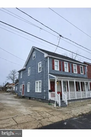 $2,250 | 84 Carpenter Street, Woodbury, NJ 08096