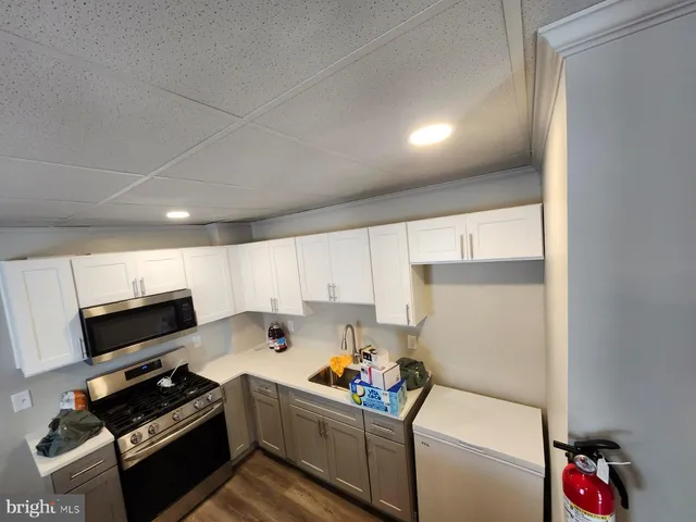 $2,250 | 84 Carpenter Street, Woodbury, NJ 08096