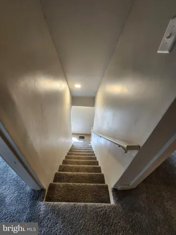 $2,250 | 84 Carpenter Street, Woodbury, NJ 08096