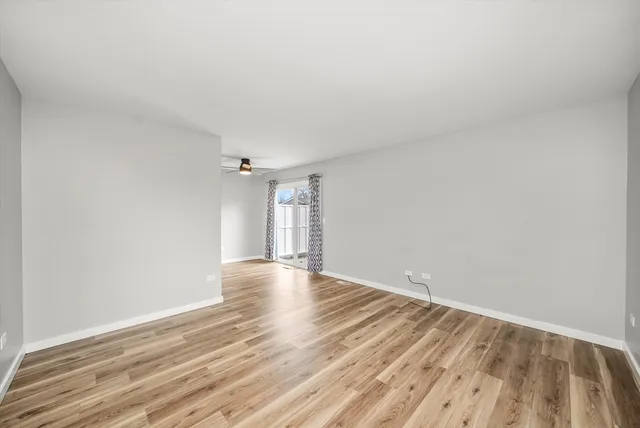 $2,100 | 1033 Glouchester Harbor, Unit 3602, Schaumburg, IL 60193