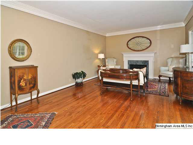 4525 Dolly Ridge Road Birmingham, AL 35243 - Photo 6 of 32