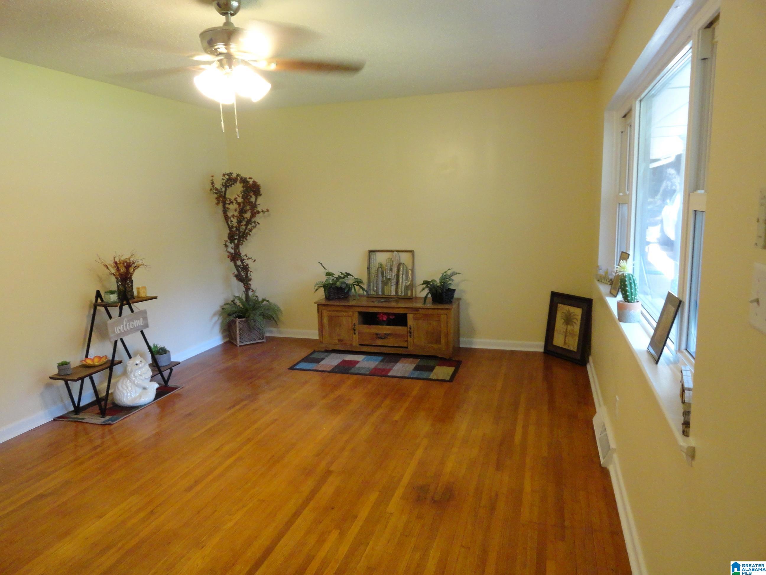 280 Portercrest Road Graysville, AL 35073 - Photo 3 of 24
