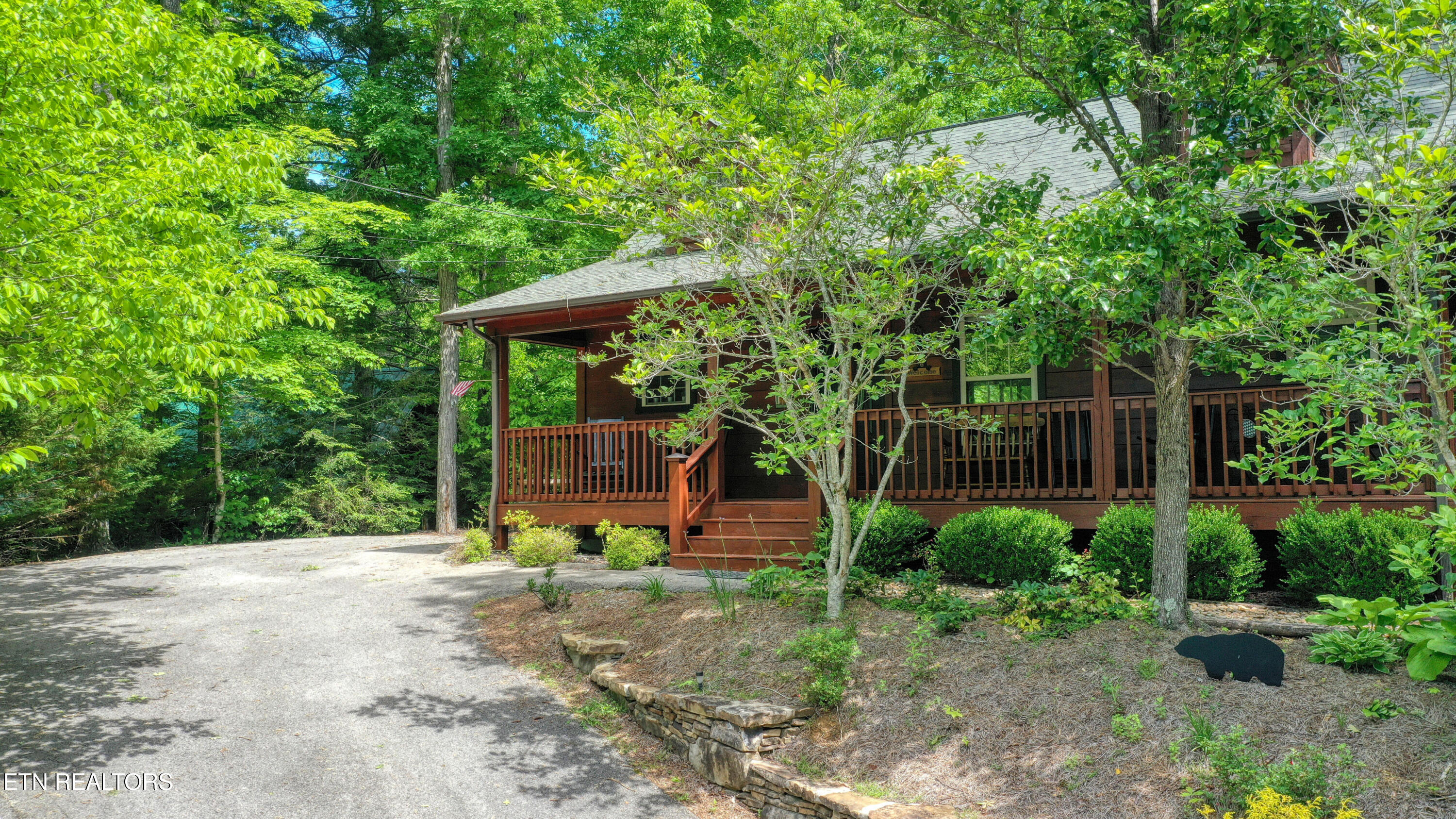 380 Laurel Road Townsend, TN 37882 - Photo 2 of 35 02_beyc6a1ef8762acfc