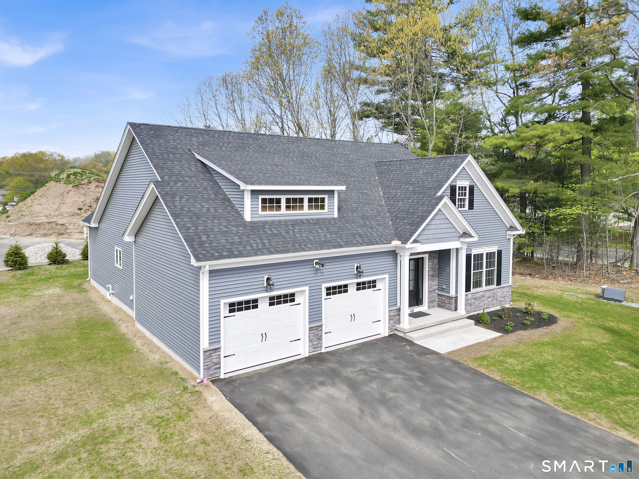 60 Liberty Lane Enfield, CT 06082 - Photo 3 of 38