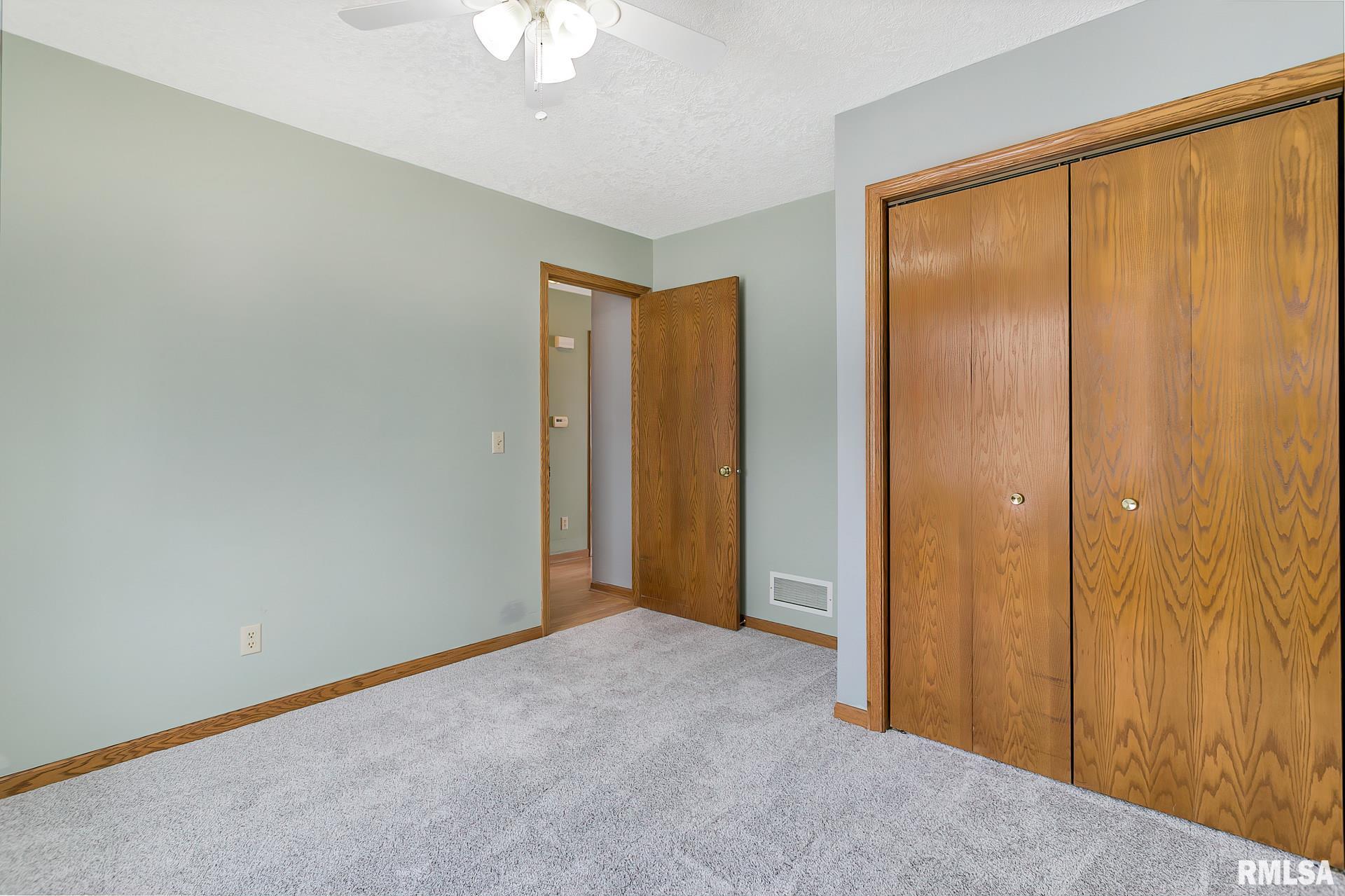 204 North 3rd Street Eldridge, IA 52748 - Photo 12 of 16