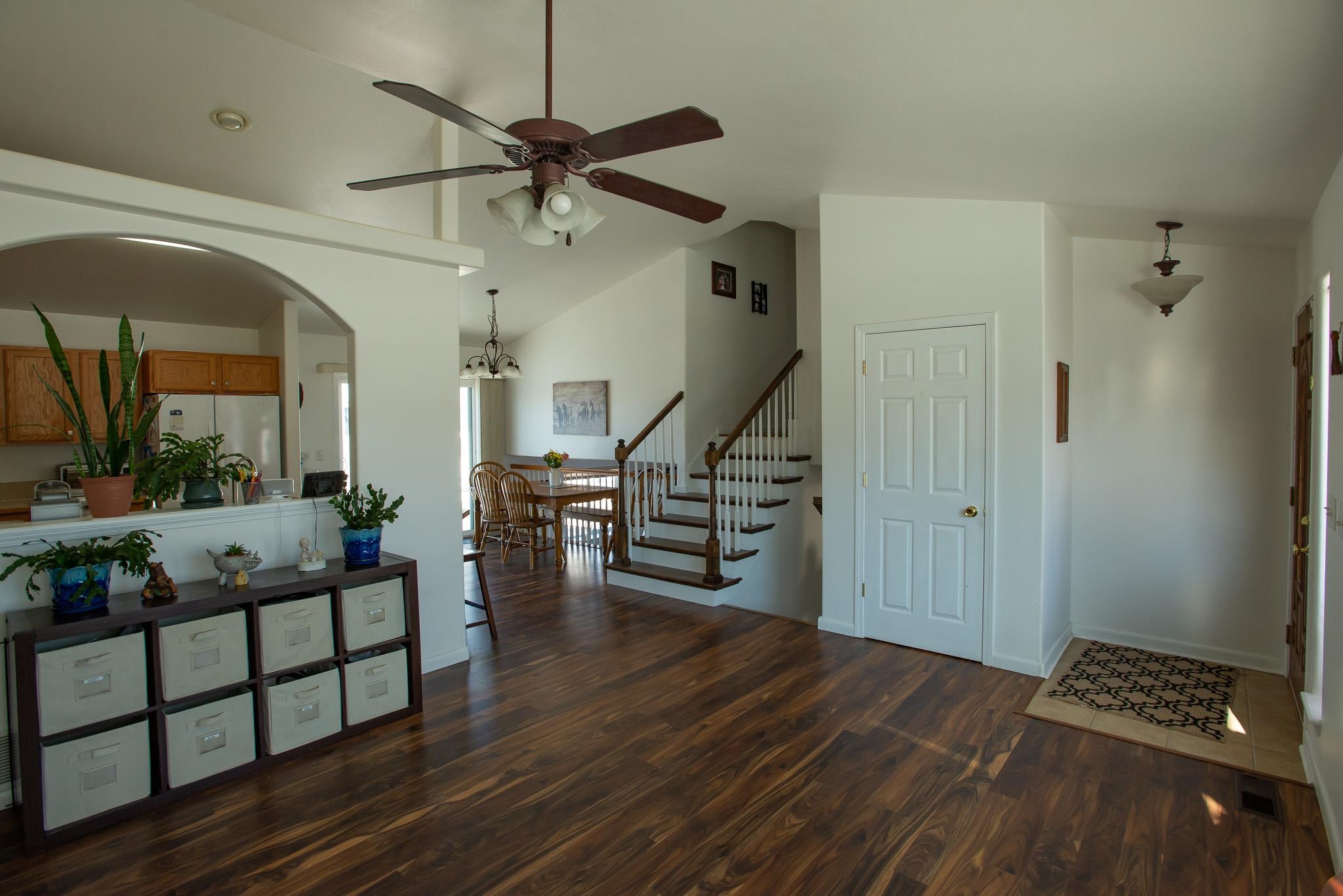512 South Lone Tree Road Spokane Valley, WA 99016 - Photo 2 of 17