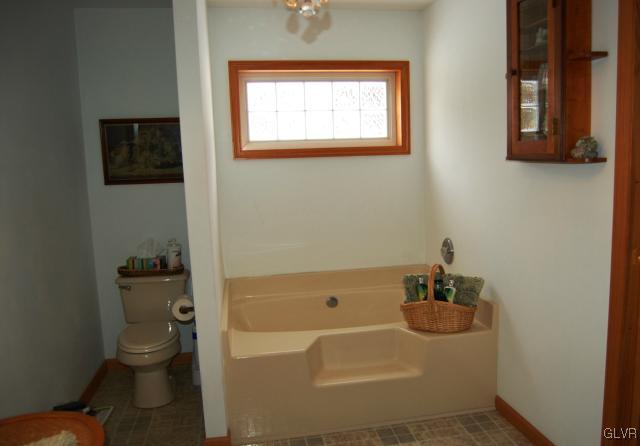 240 Allegheny Road Mount Bethel, PA 18343 - Photo 21 of 50 Gallery Image 21
