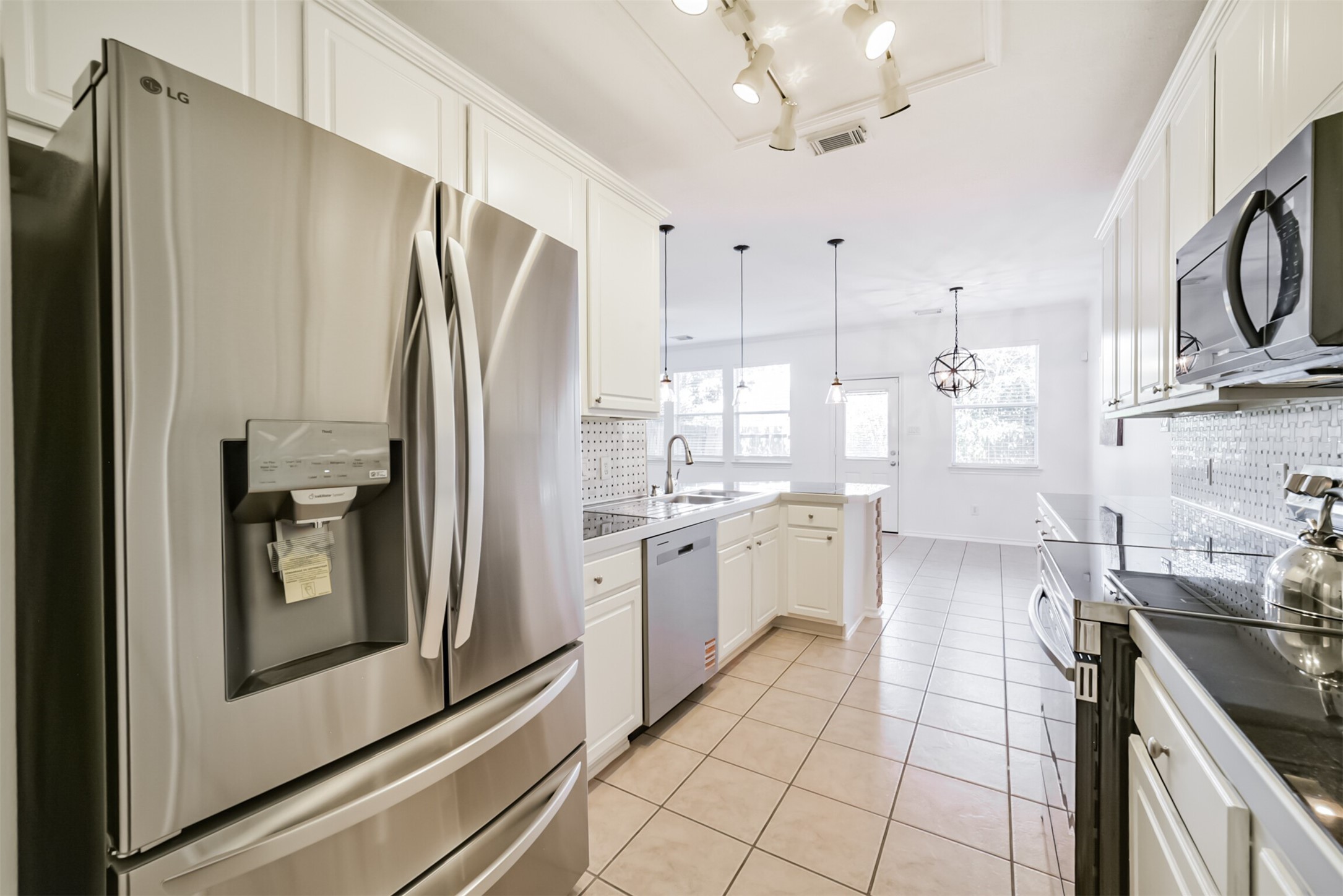 11823 Keystone Spring Way Houston, TX 77089 - Photo 14 of 32