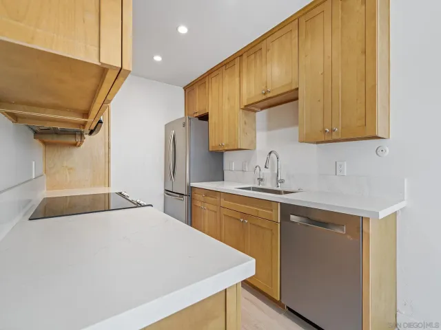 $2,700 | 3162 Via Alicante, Unit H, La Jolla, CA 92037