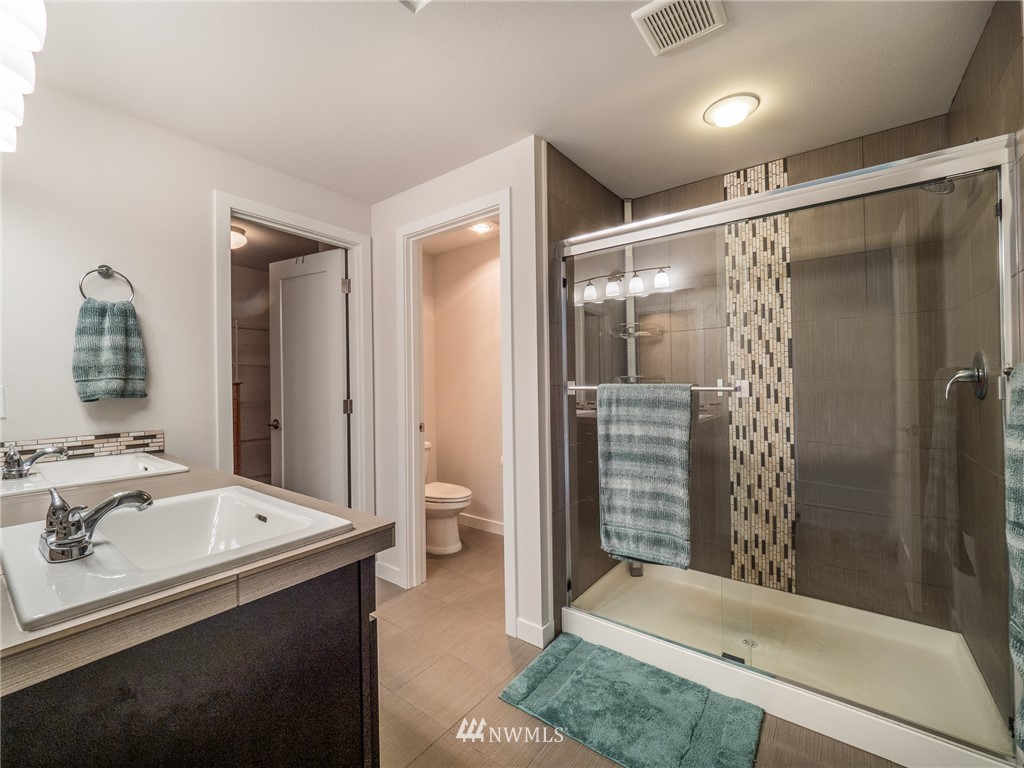 22923 79th Lane West, Unit C Edmonds, WA 98026 - Photo 16 of 31