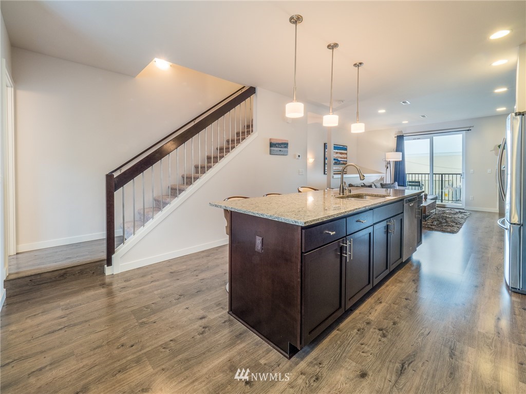 22923 79th Lane West, Unit C Edmonds, WA 98026 - Photo 4 of 31