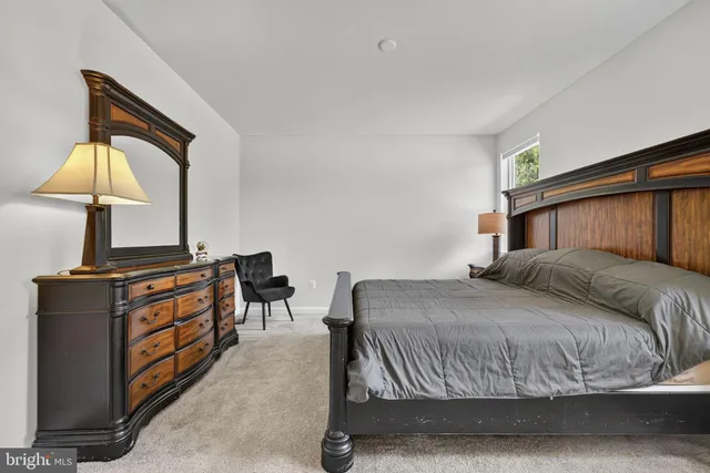 a view of livingroom with furniture and windows