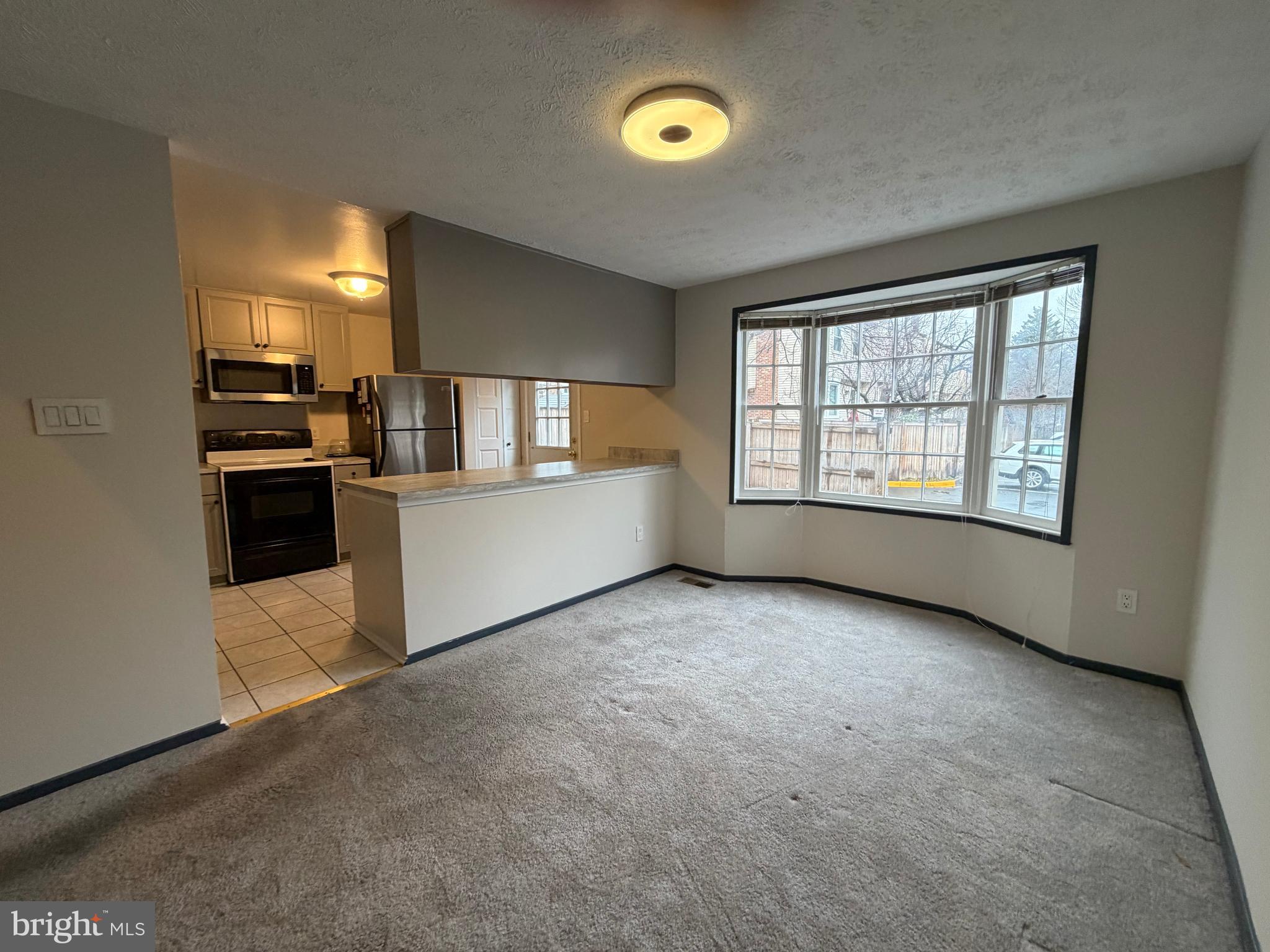327 James Street Falls Church, VA 22046 - Photo 12 of 35 Kitchen/Dining Room