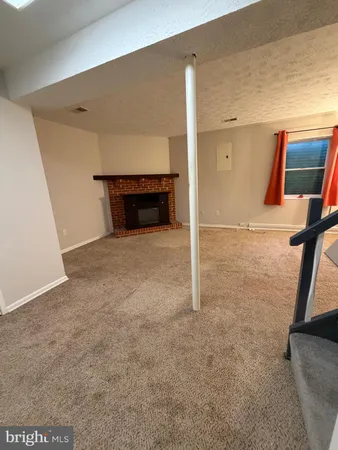 $3,600 | 327 James Street, Falls Church, VA 22046