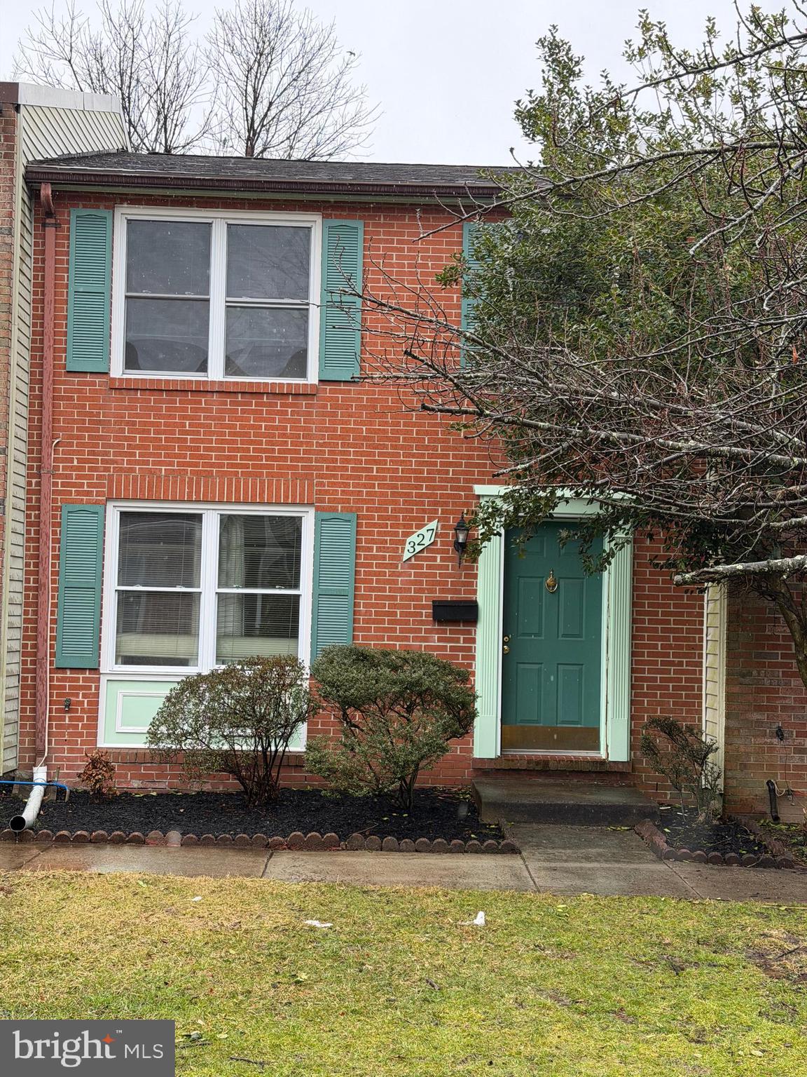 327 James Street Falls Church, VA 22046 - Photo 35 of 35 House Front from Courtyard
