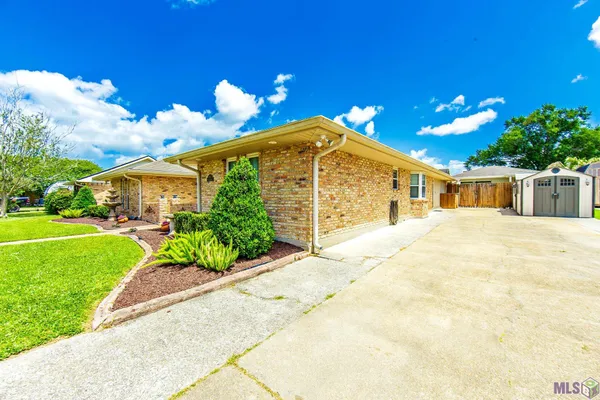 $375,000 | 103 Raywood Drive, Houma, LA 70360