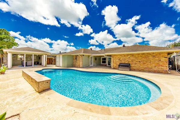 $375,000 | 103 Raywood Drive, Houma, LA 70360
