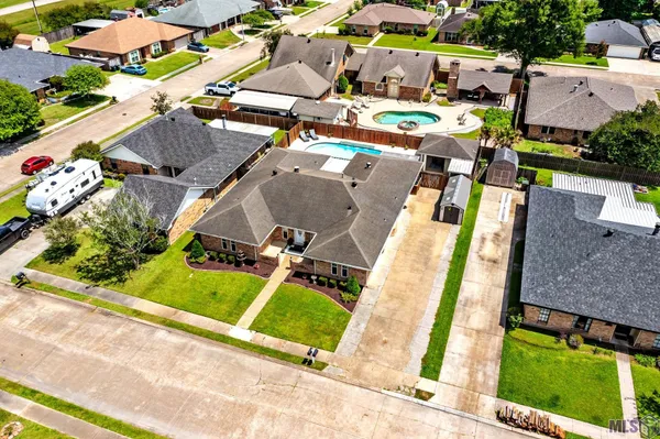 $375,000 | 103 Raywood Drive, Houma, LA 70360