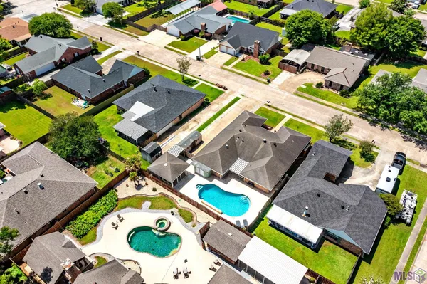 $375,000 | 103 Raywood Drive, Houma, LA 70360