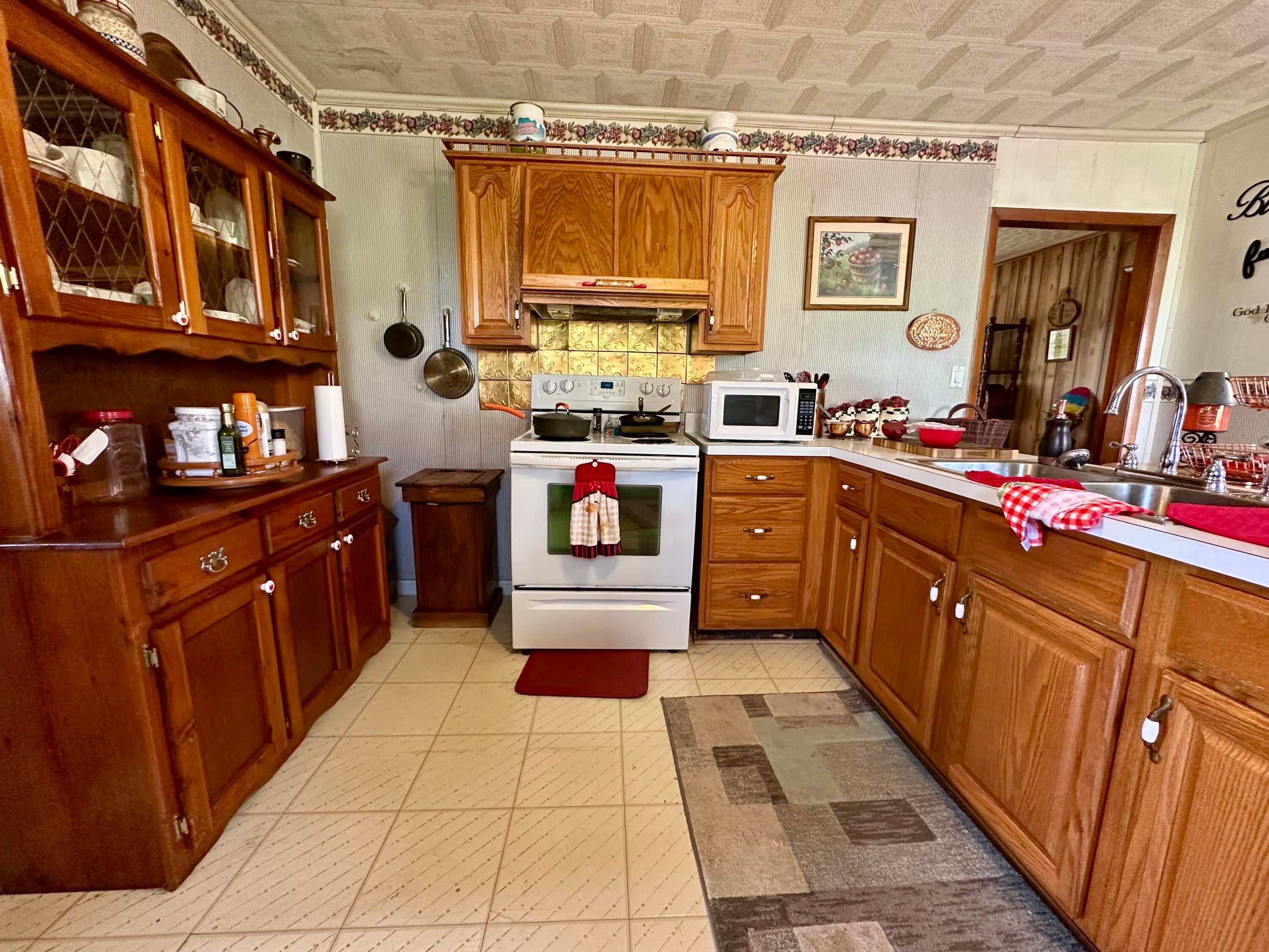 54 Baby Farms Road Peterstown, WV 24963 - Photo 16 of 45 Gallery Image 16