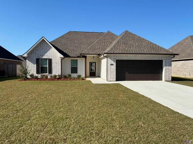 $2,000 | 23225 Kudu Trl Drive, Denham Springs, LA 70726