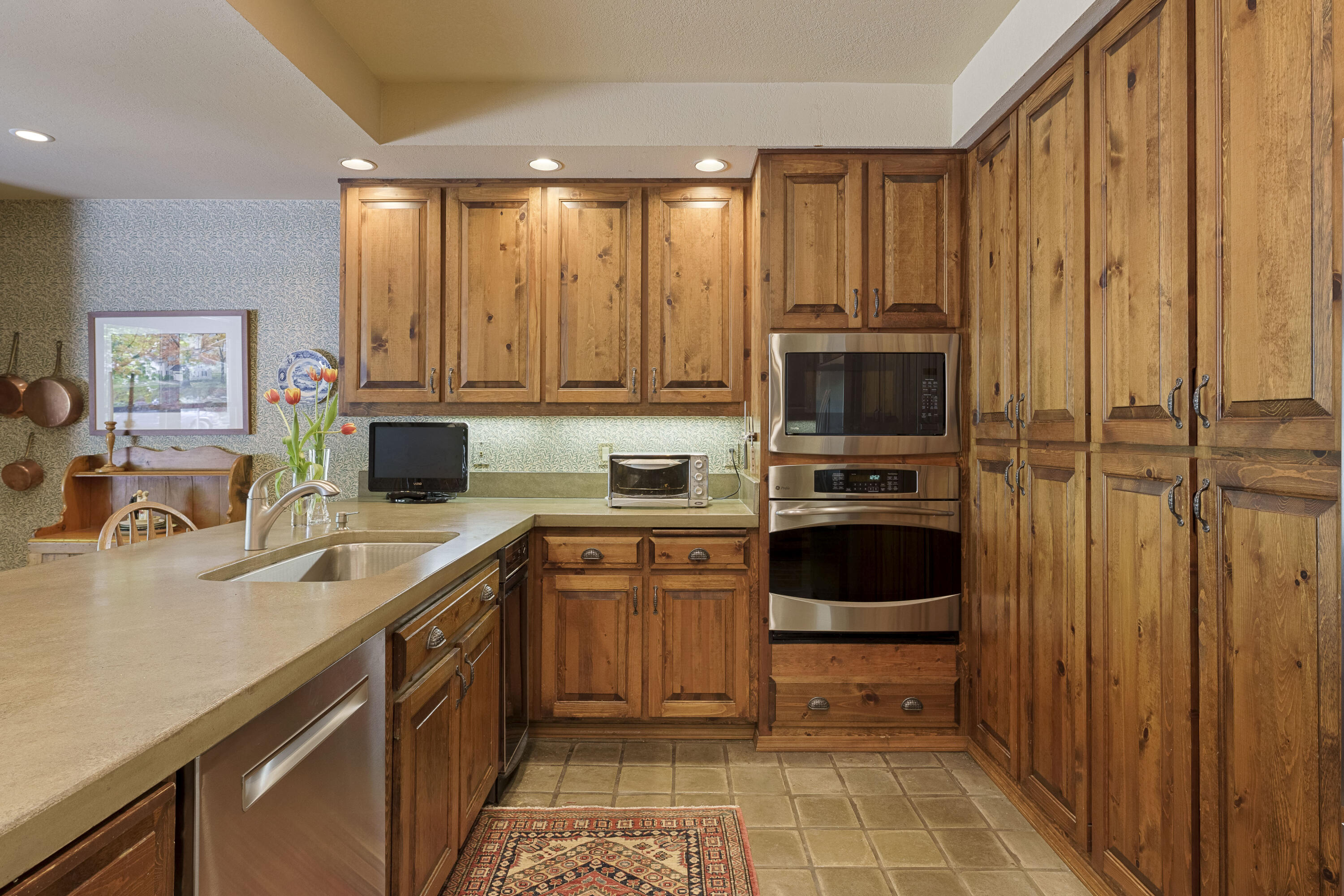 20435 Powder Mountain Court Bend, OR 97702 - Photo 14 of 38 DSC00676