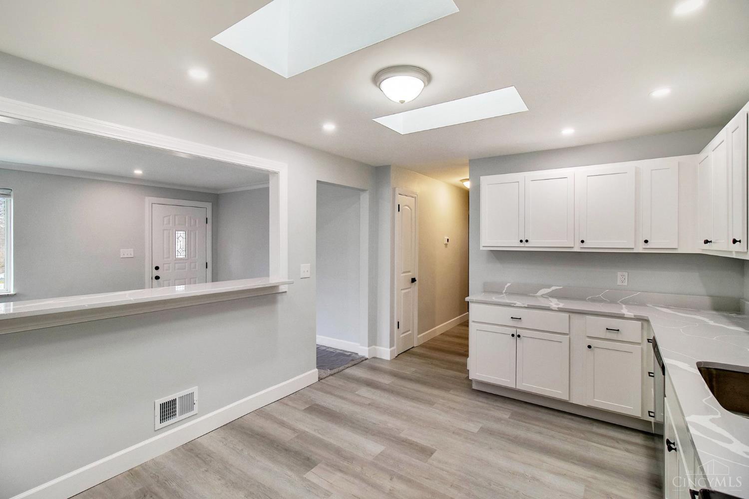 6662 Daleview Road Cincinnati, OH 45247 - Photo 36 of 39 Gallery Image 36
