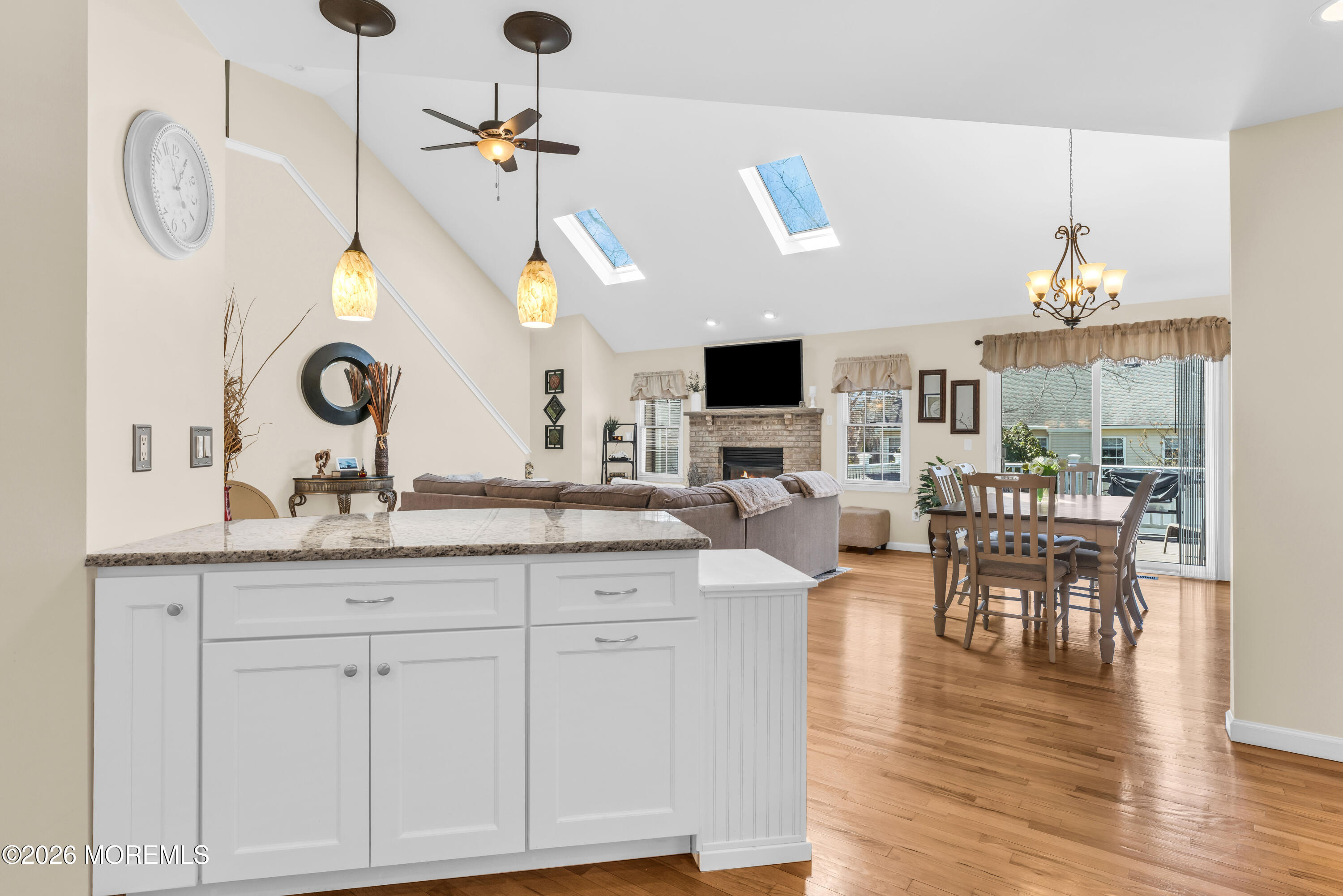 108 Bark Road Manahawkin, NJ 08050 - Photo 13 of 52 photos_high_resolution_HOM04560