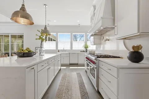 $3,900,000 | 3311 Skyline Drive, Nashville, TN 37215