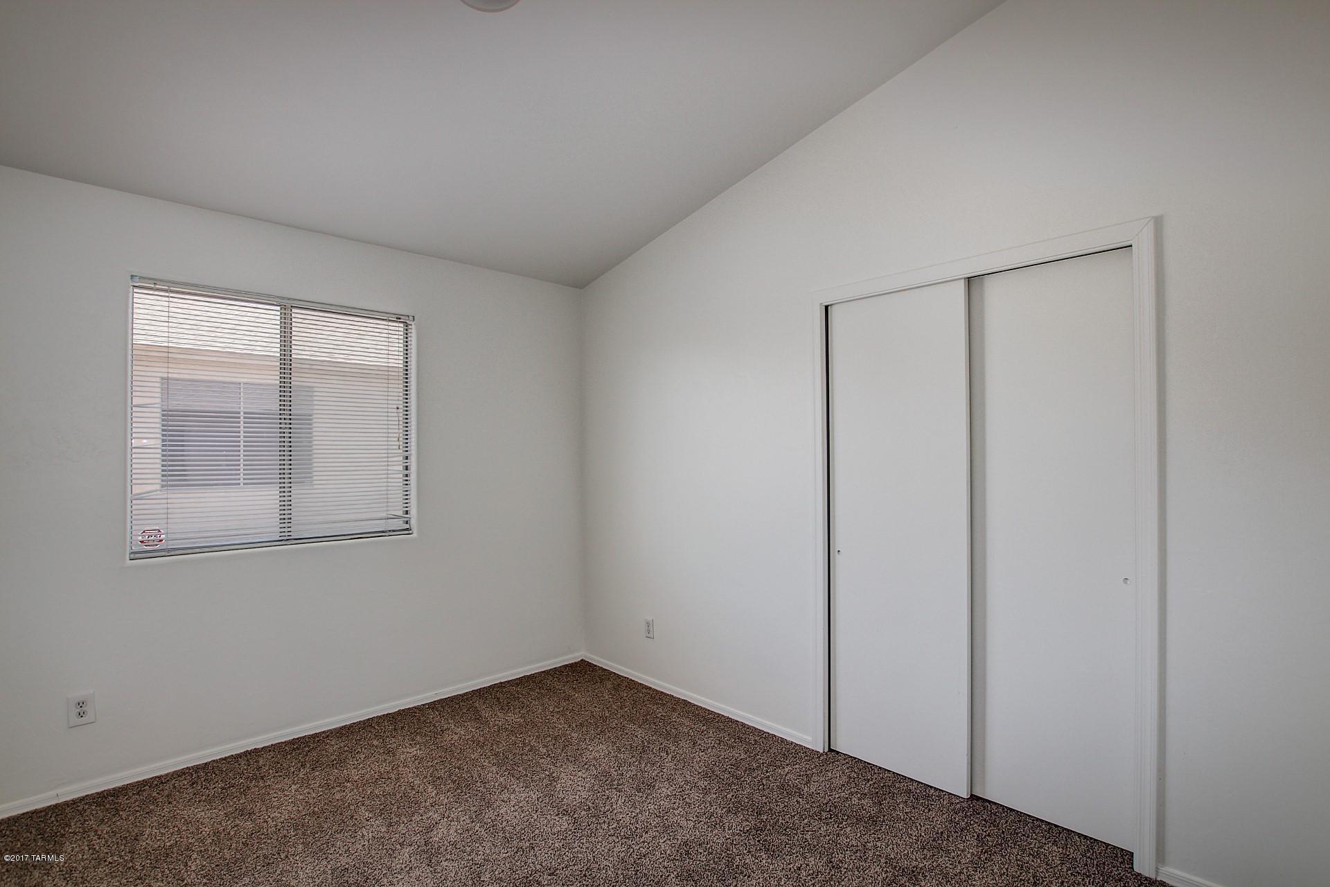 4513 South Valley Road Tucson, AZ 85714 - Photo 26 of 41
