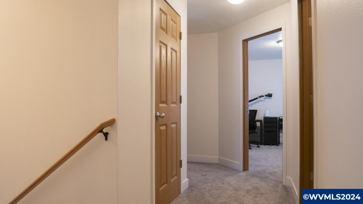 807 Walker Road Lebanon, OR 97355 - Photo 21 of 25 Gallery Image 21