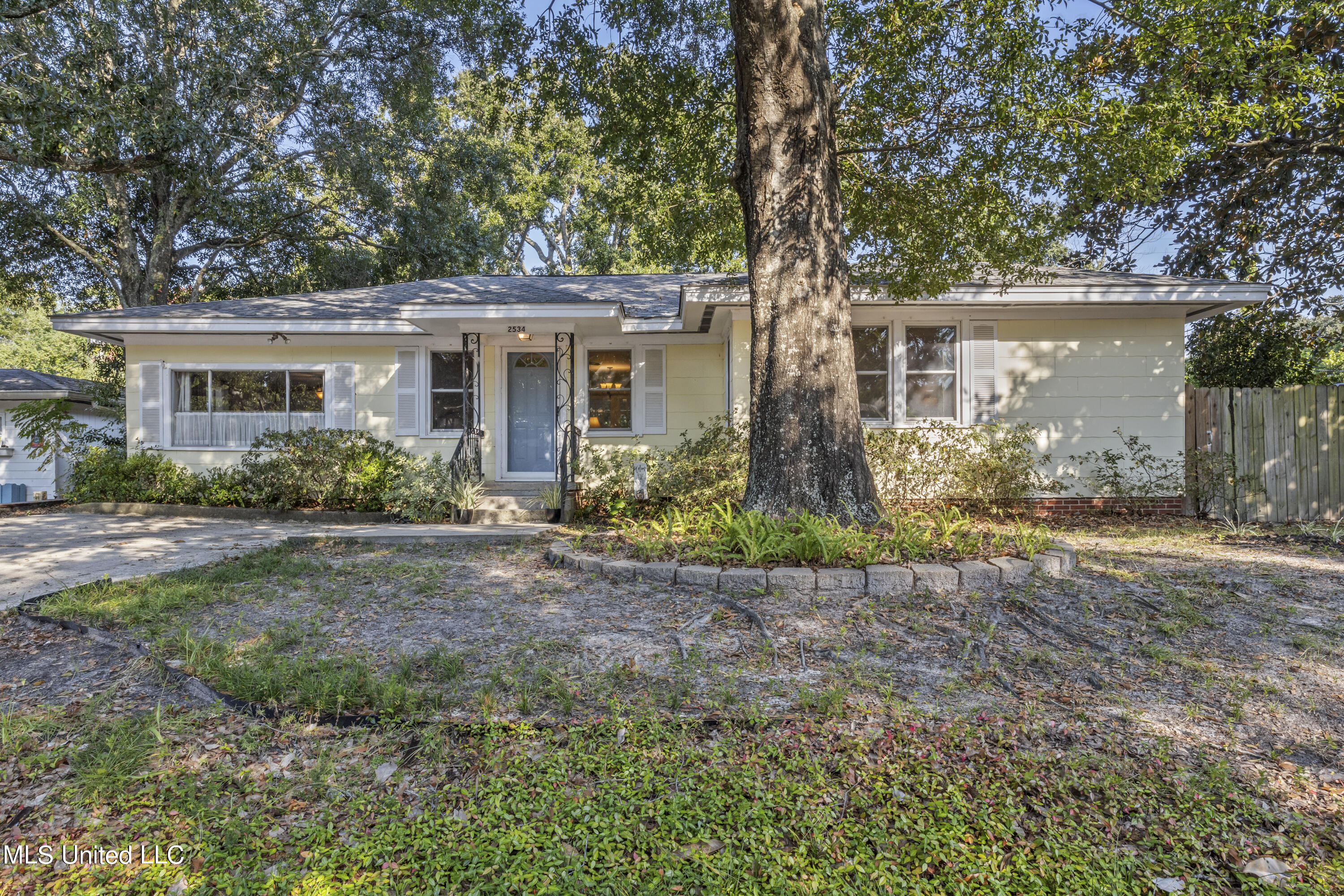2534 Wilson Road Biloxi, MS 39531 - Photo 1 of 37 001