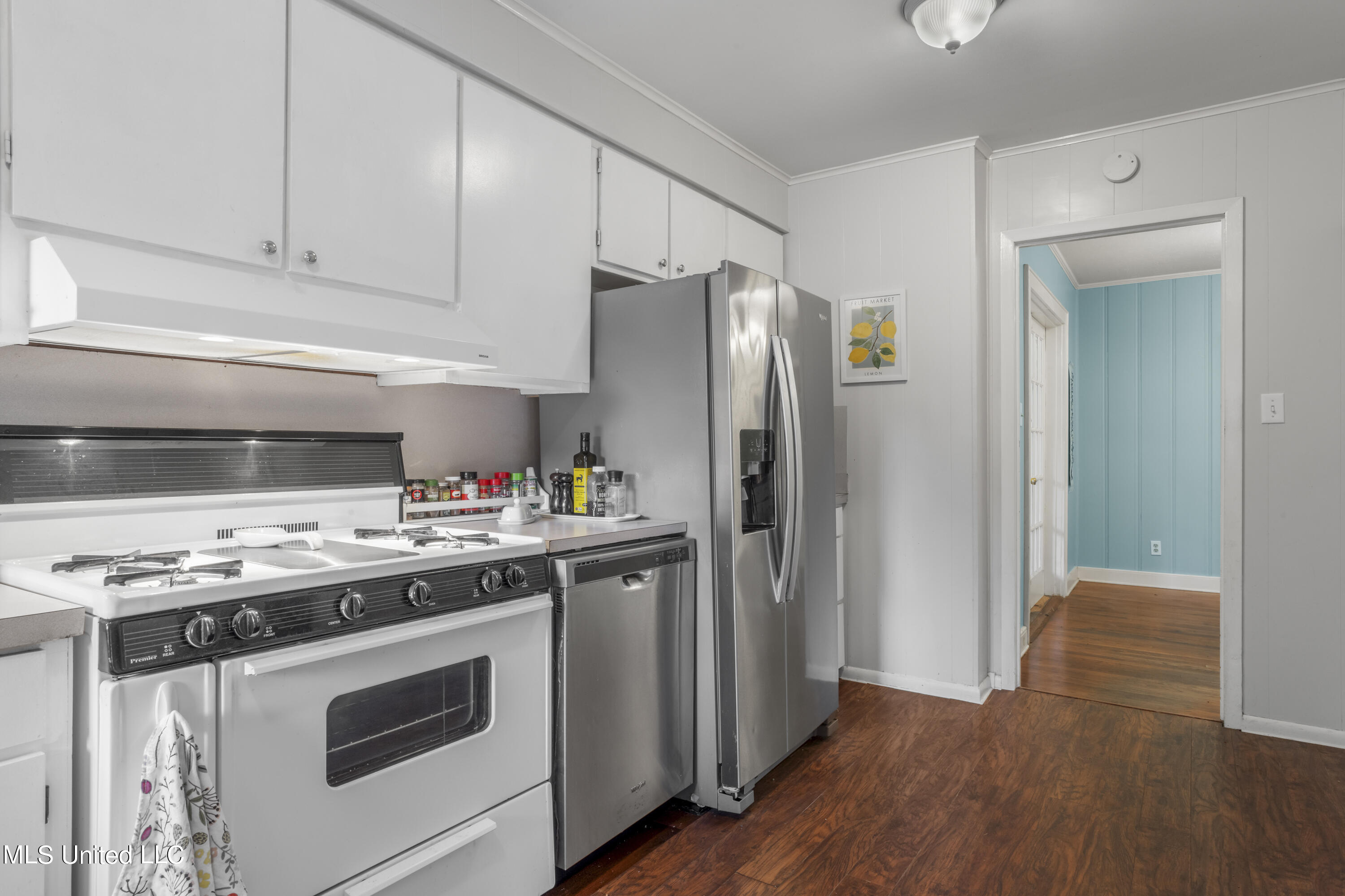 2534 Wilson Road Biloxi, MS 39531 - Photo 15 of 37 015