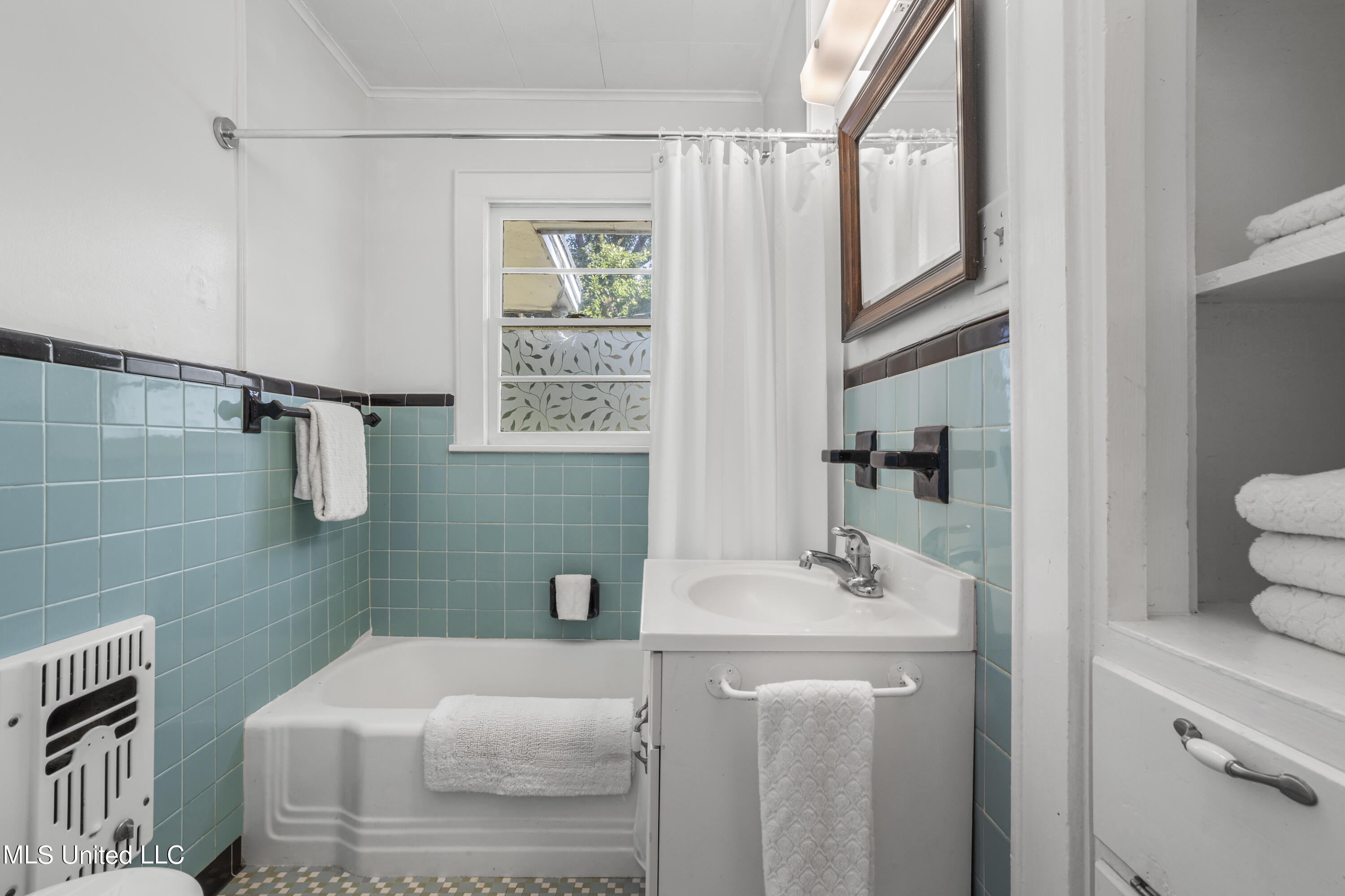 2534 Wilson Road Biloxi, MS 39531 - Photo 27 of 37 027